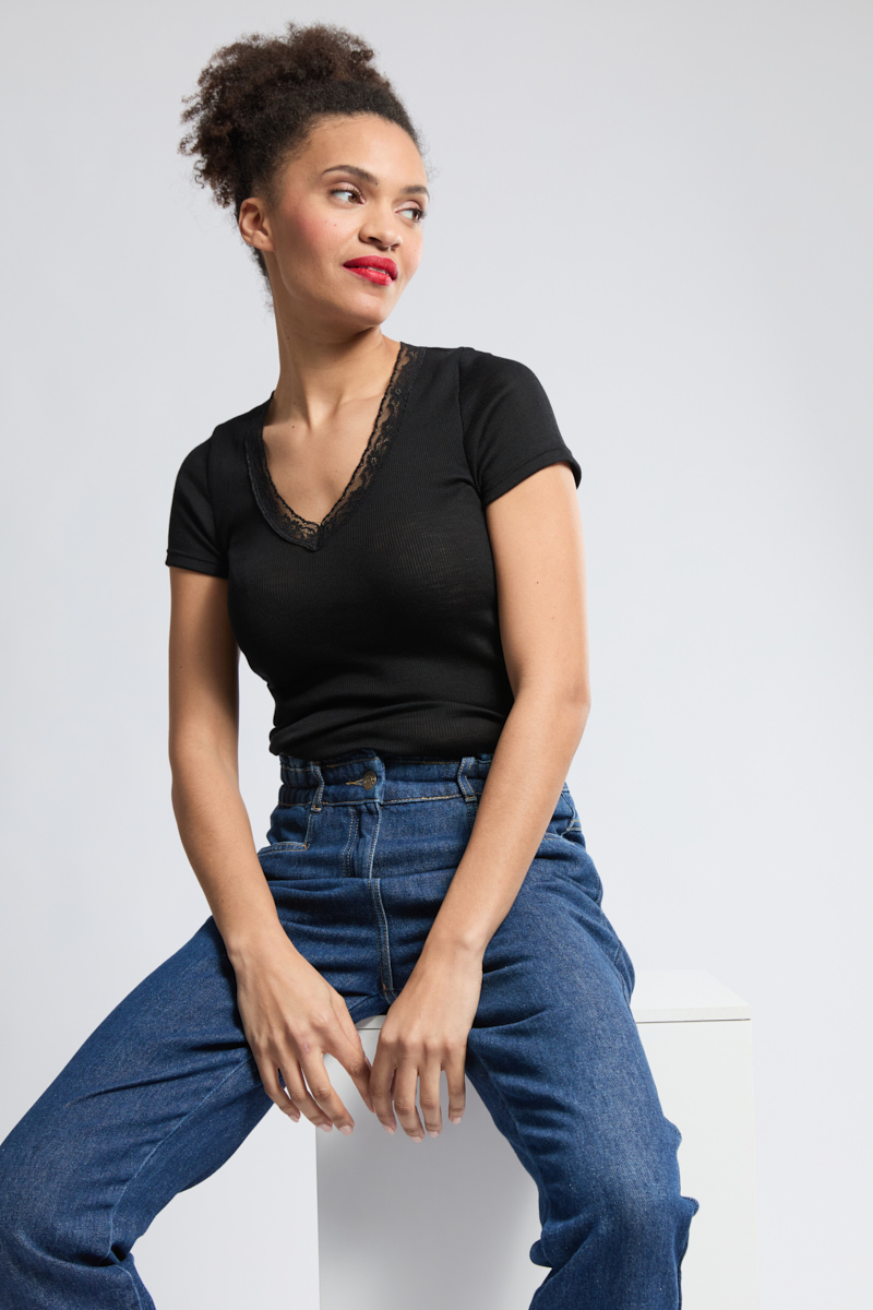 T-shirt col dentelle - laine et soie