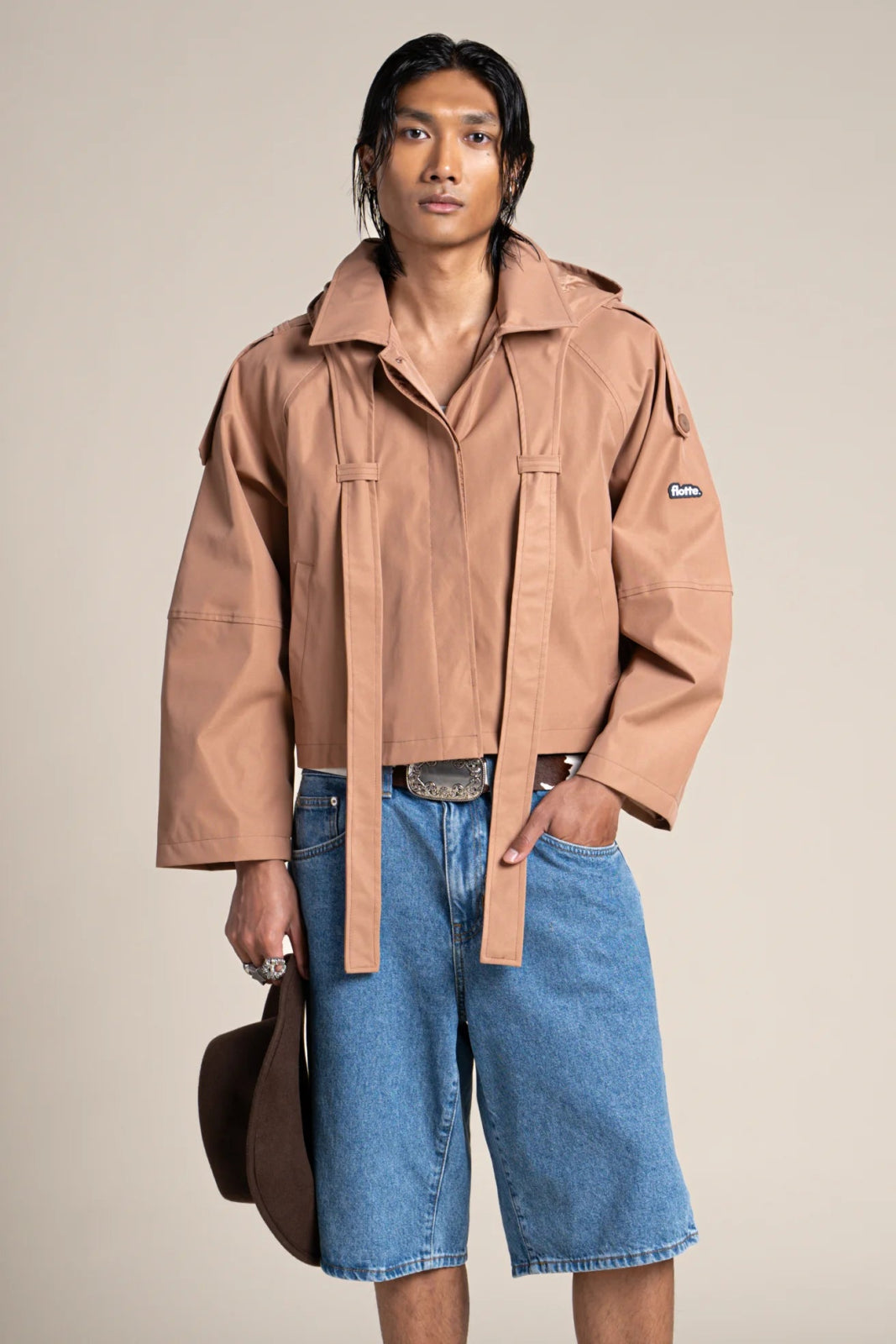 Tuileries - Trenchcoat Court