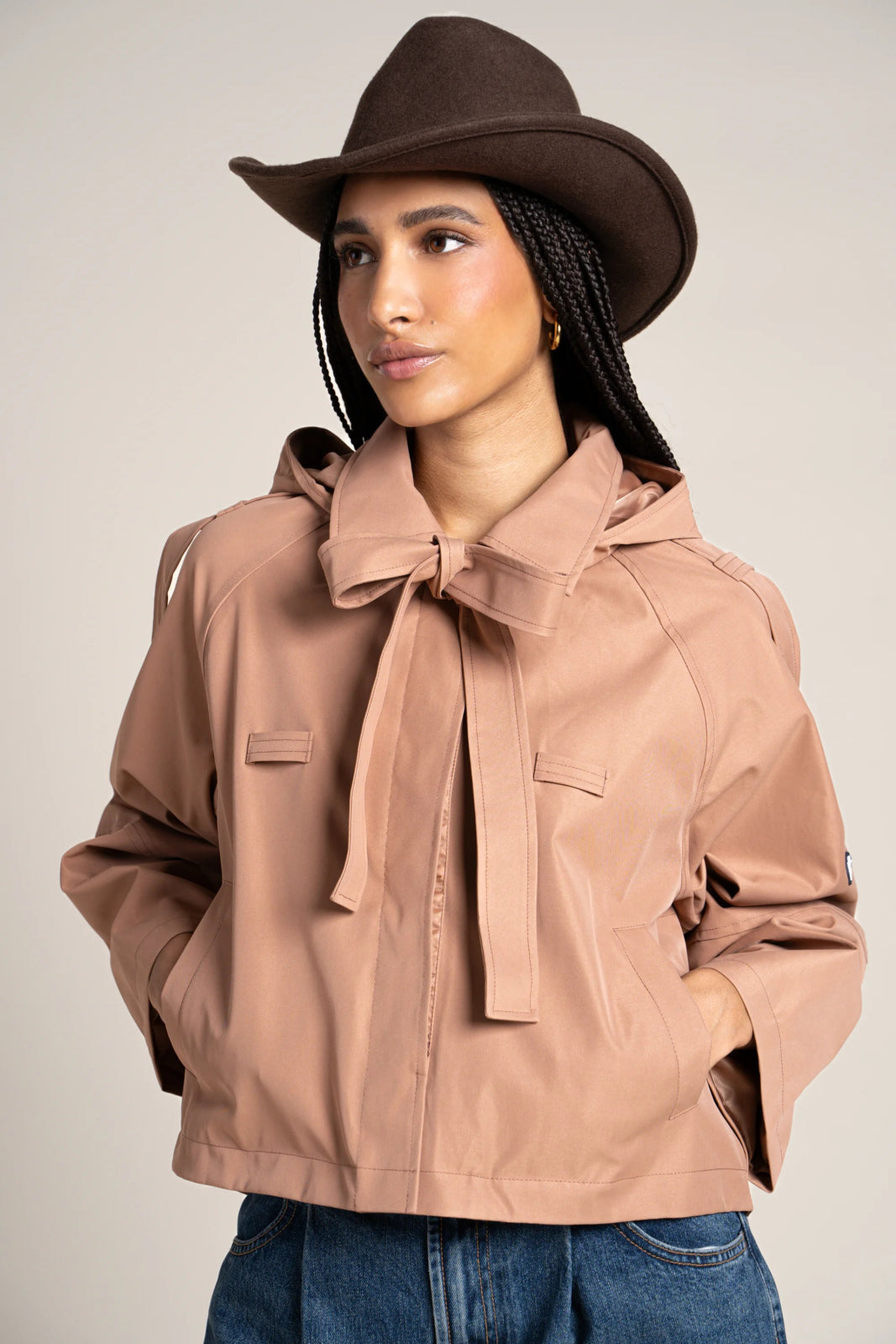 Tuileries - Trenchcoat Court