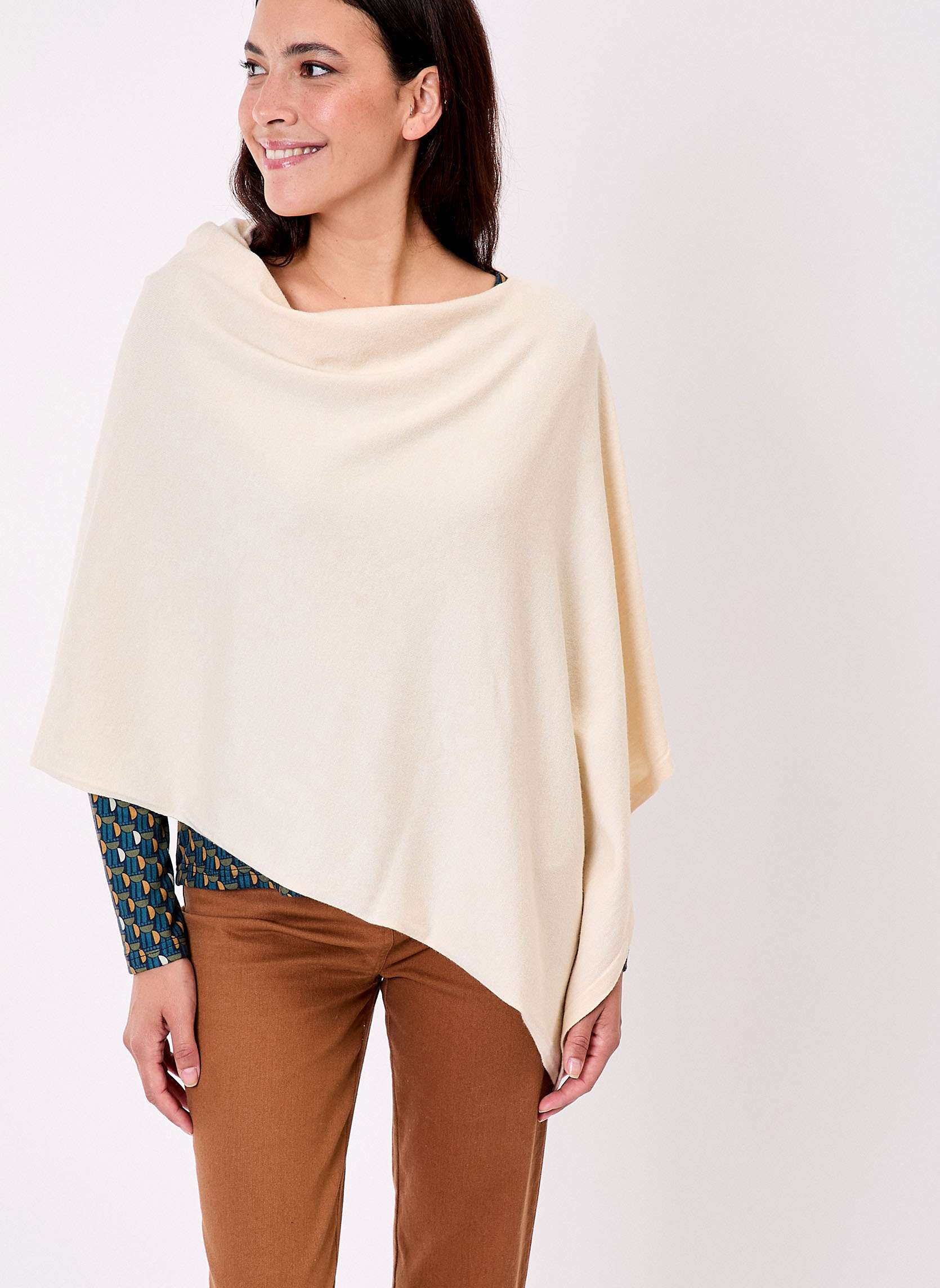 Poncho maille femme LAYAMA