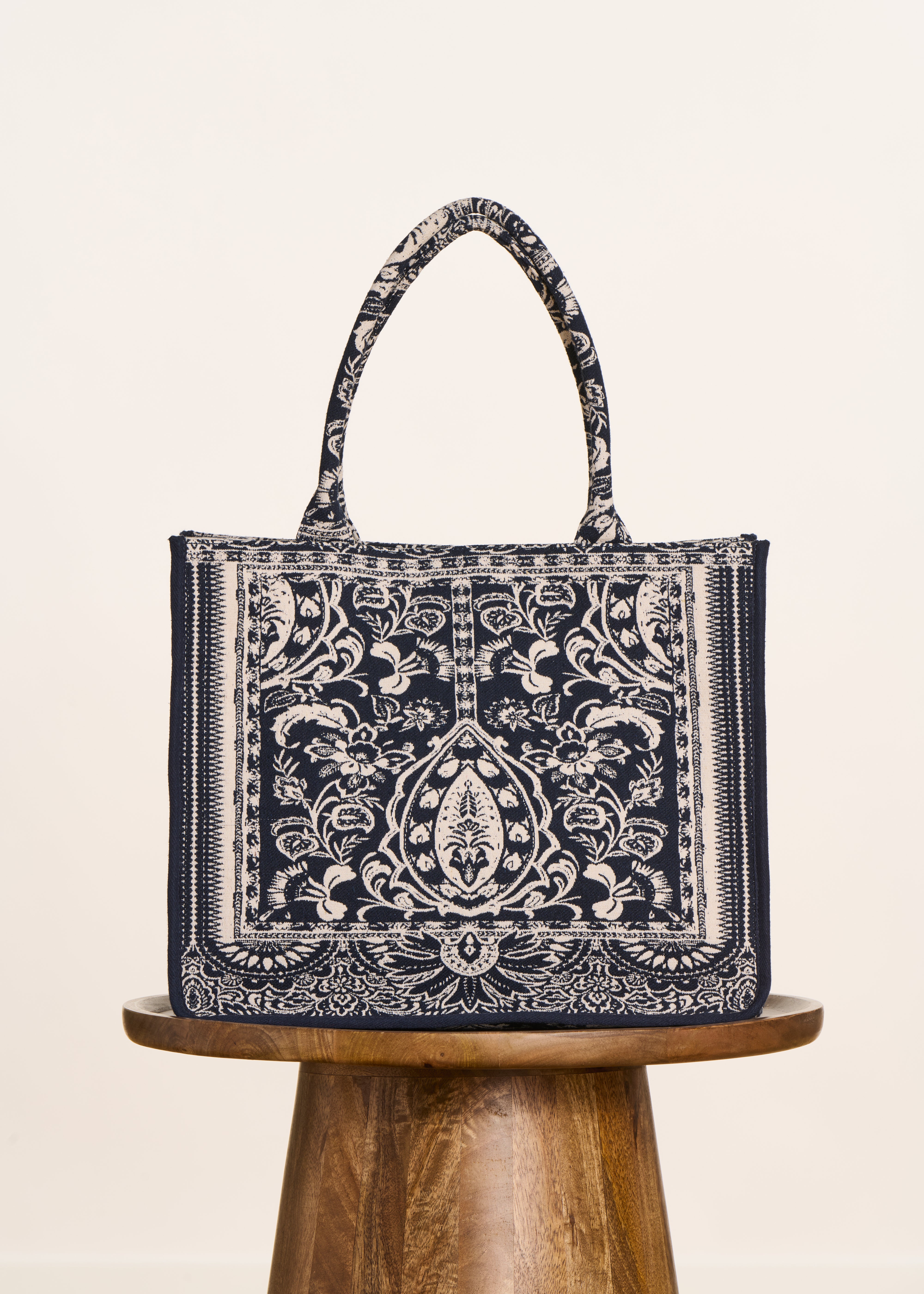 Sac cabas bleu marine en jacquard