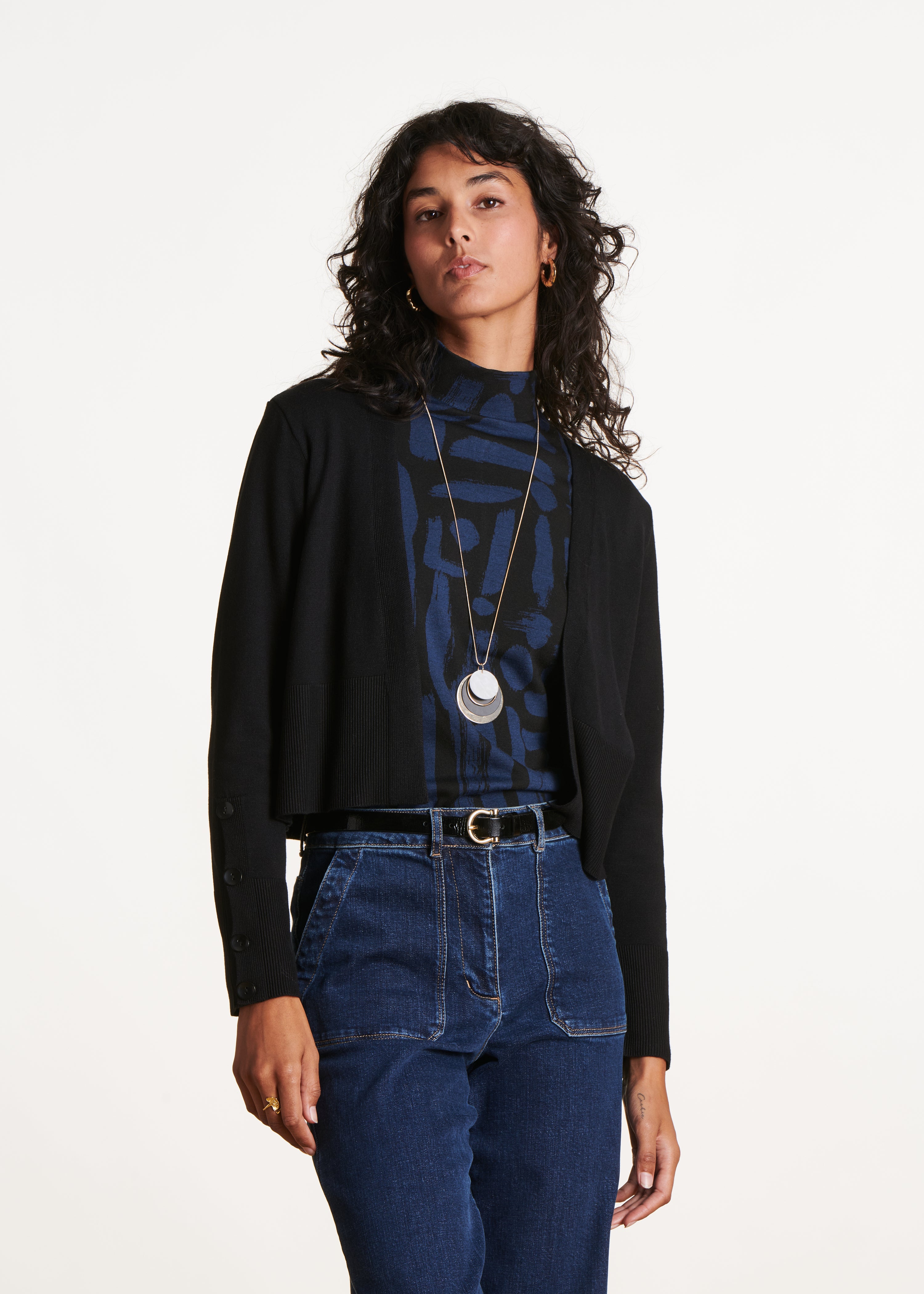 Gilet court ouvert en maille fine noire