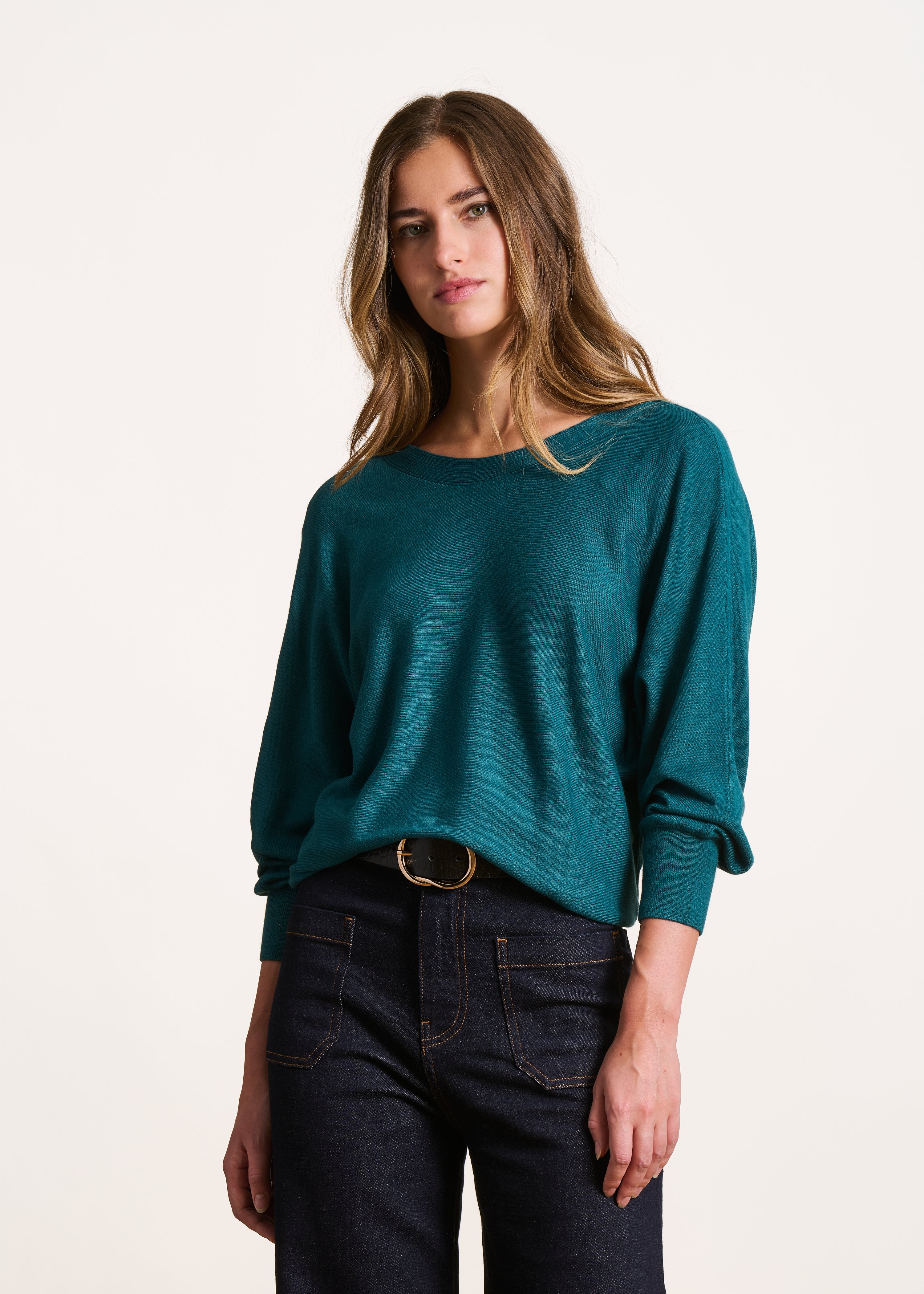 Pull bleu canard ample en maille fine manches longues