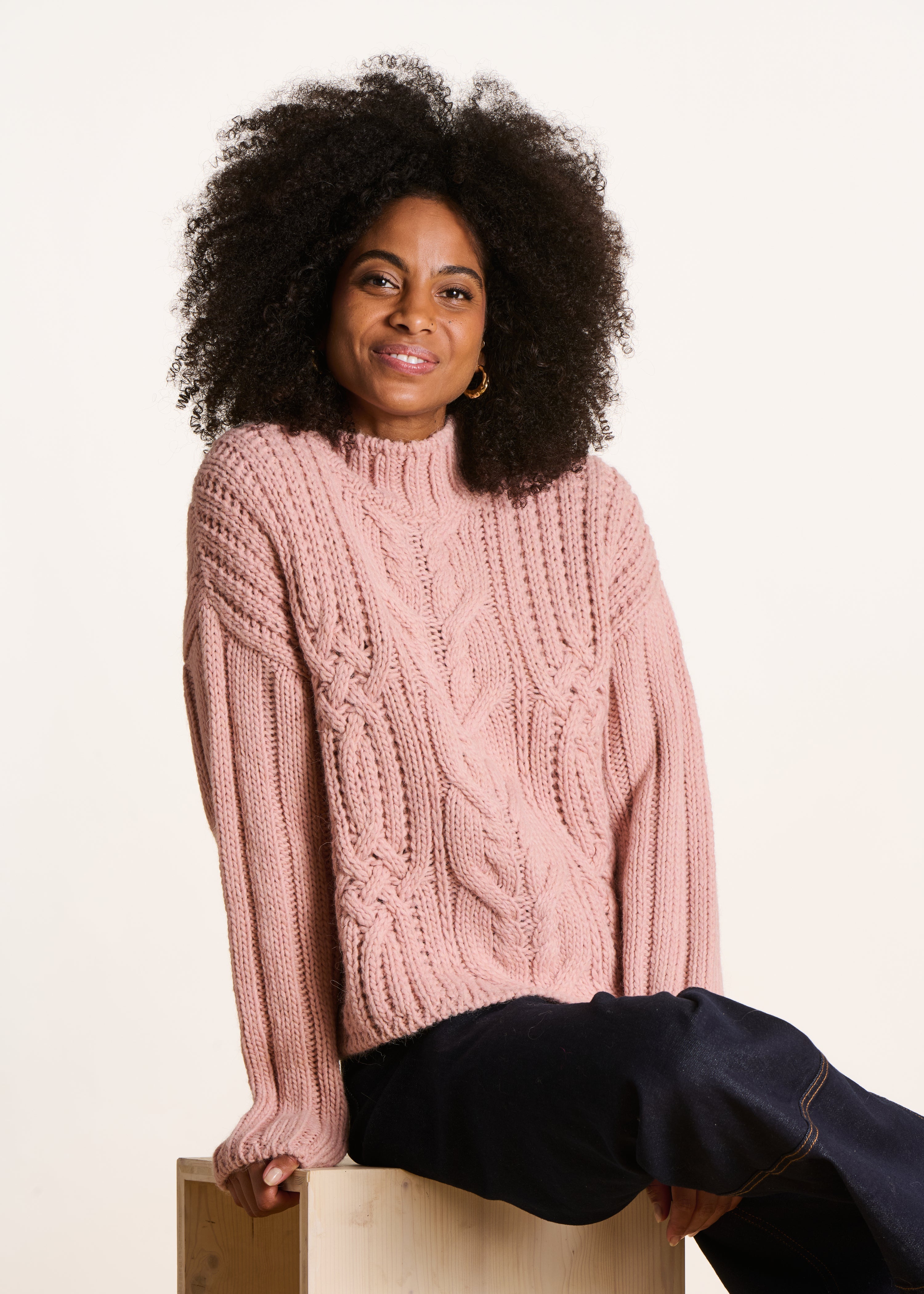 Pull rose poudré manches longues col montant