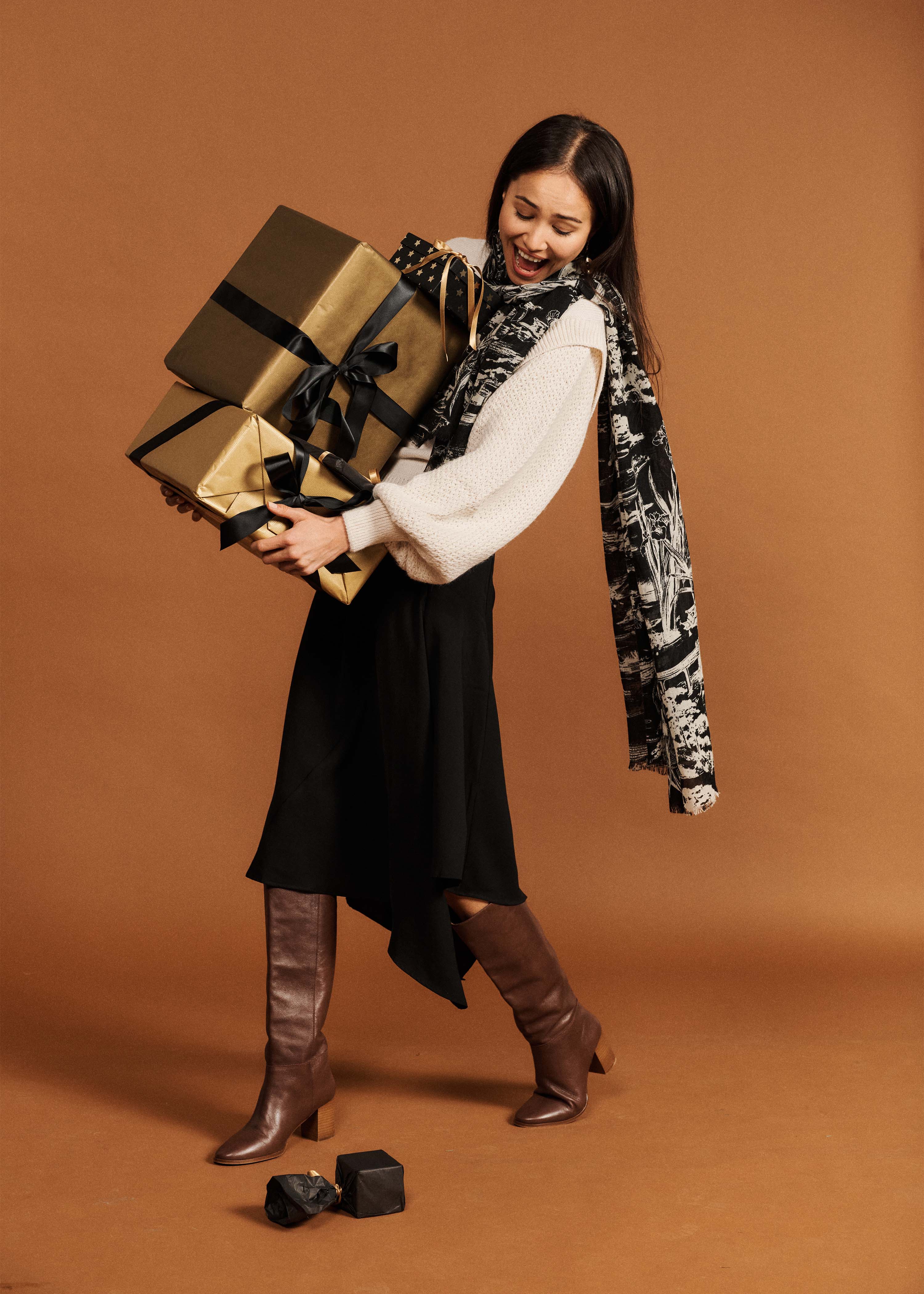 Jupe mi-longue asymétrique noire