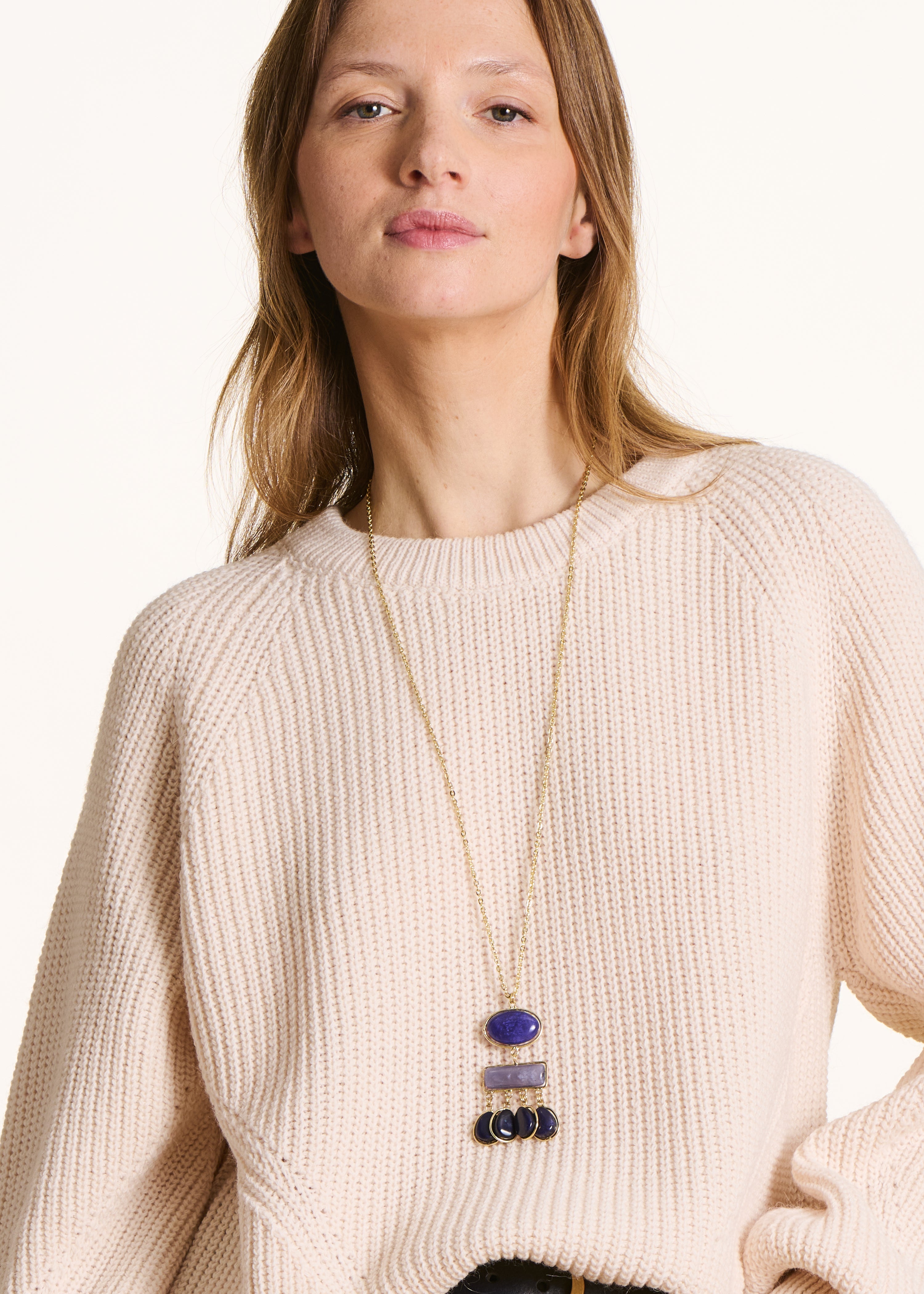 Collier sautoir résine bleue