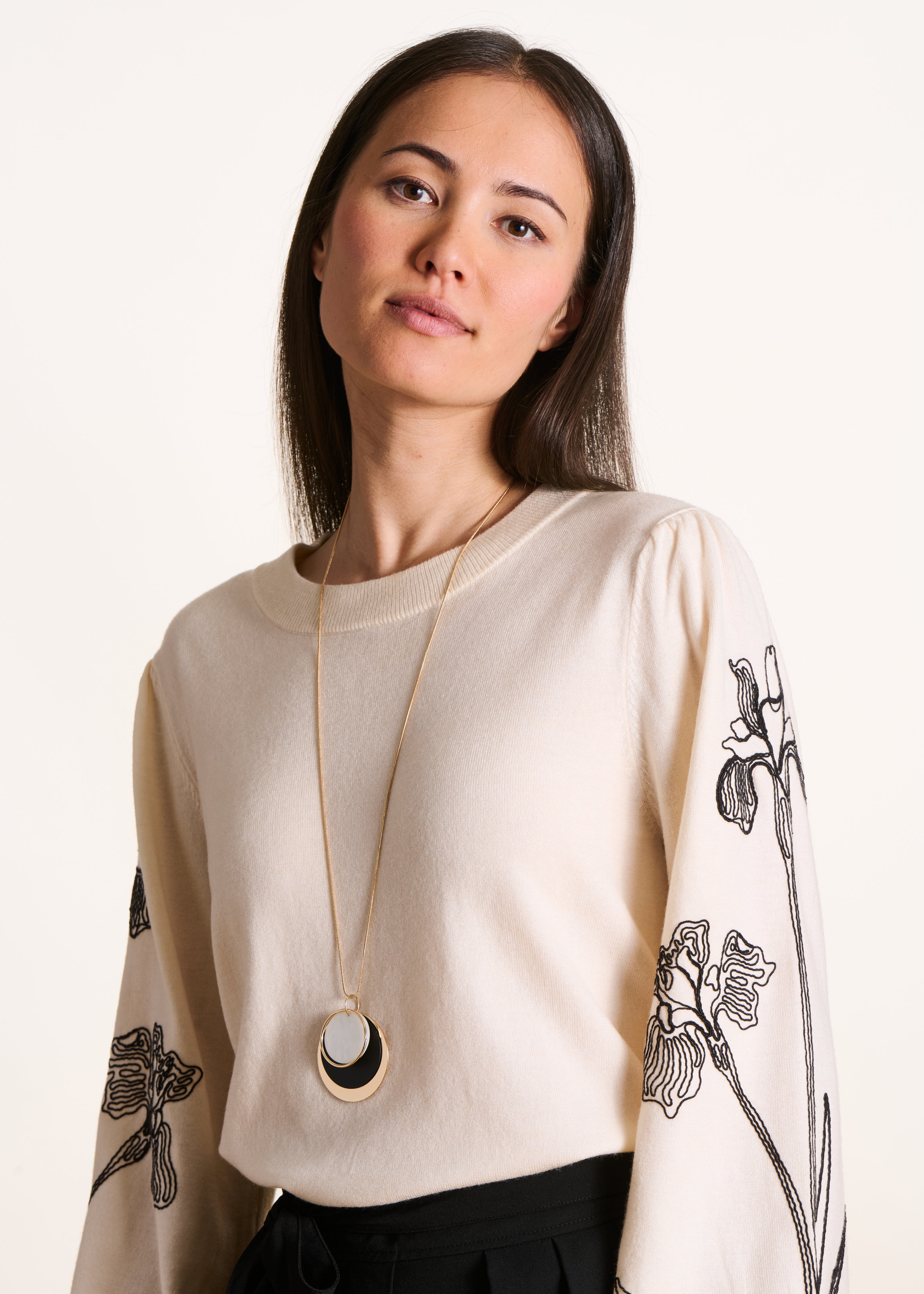 Collier sautoir tricolore avec nacre