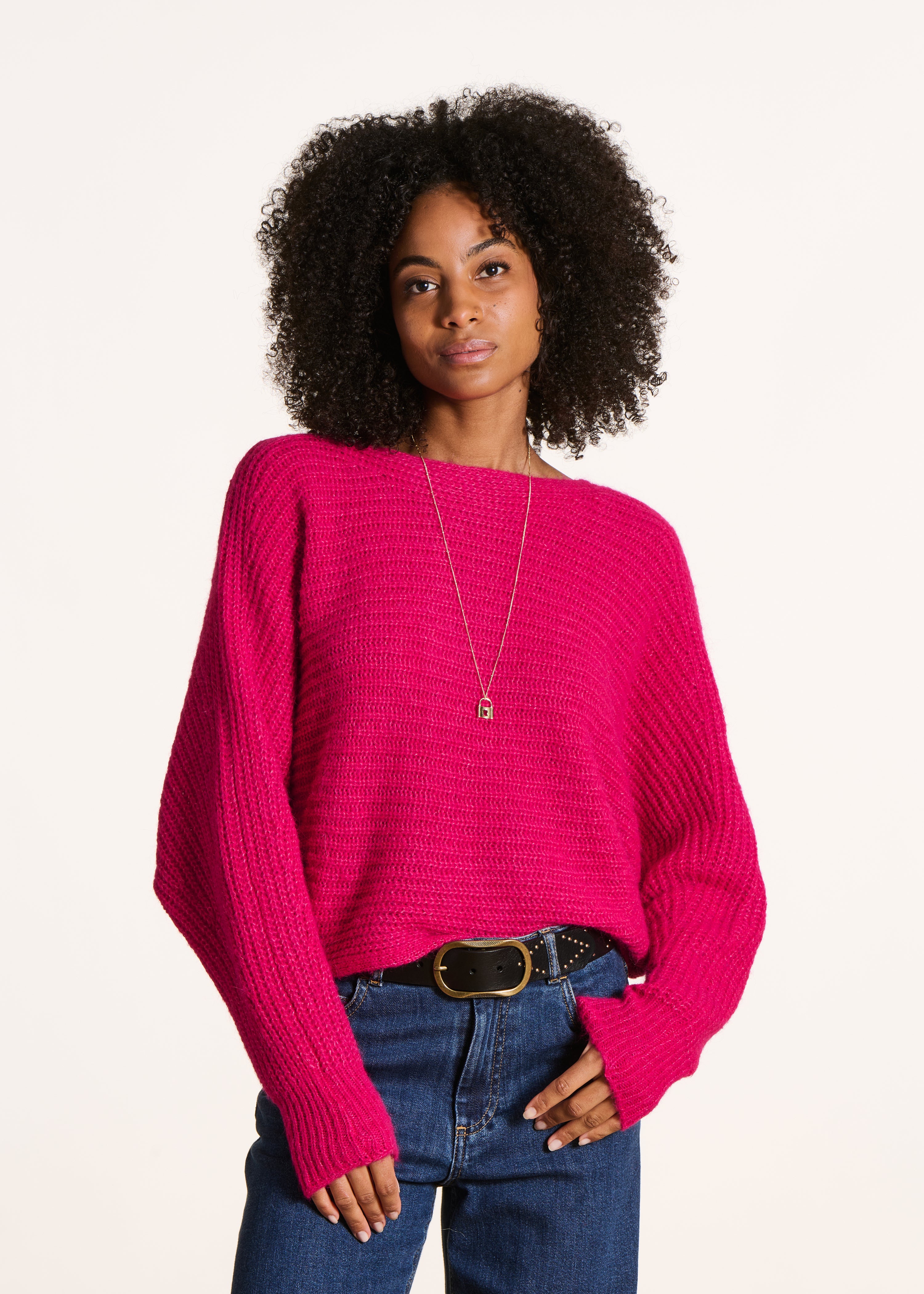 Pull rose en maille manches longues encolure bateau