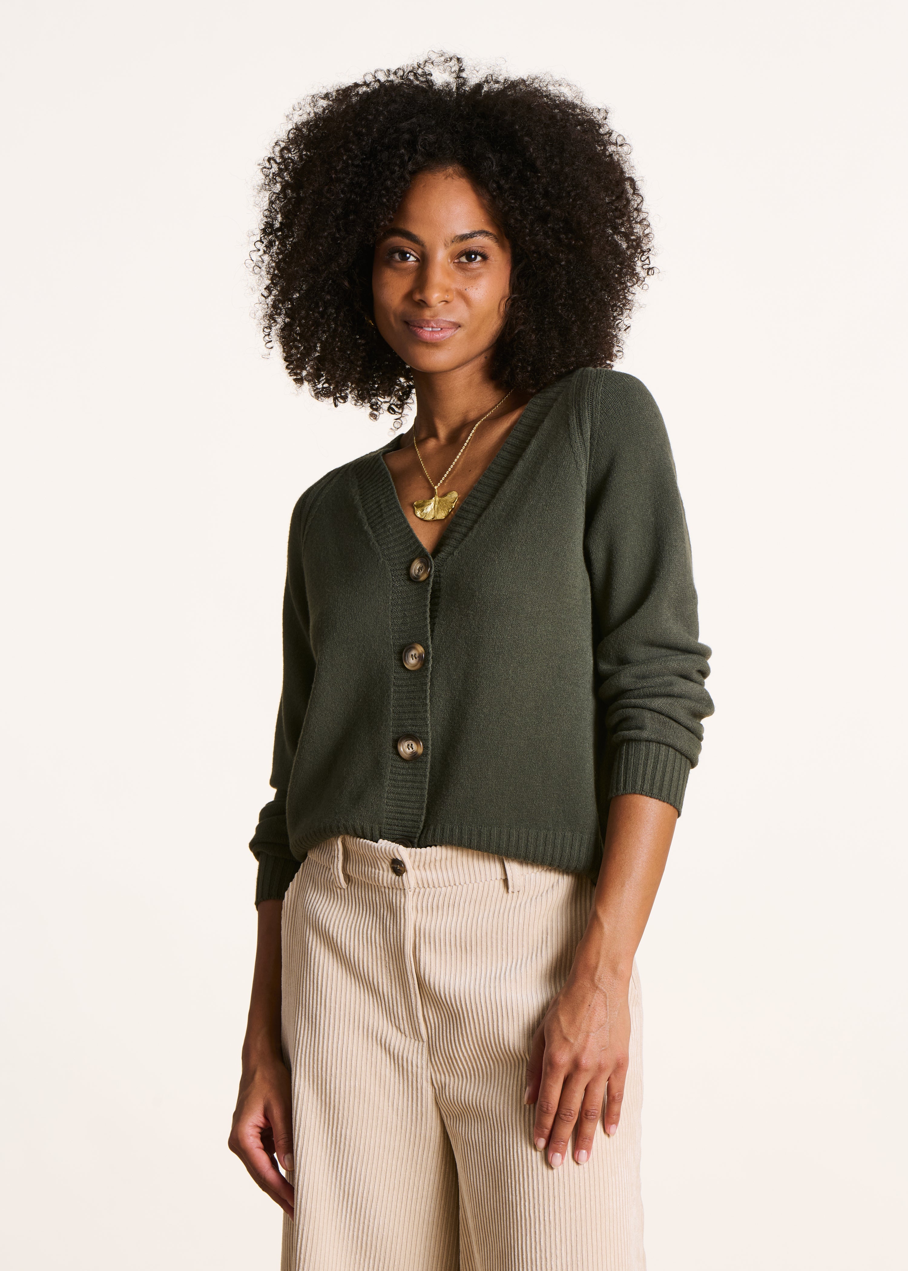 Gilet en maille fine vert col V