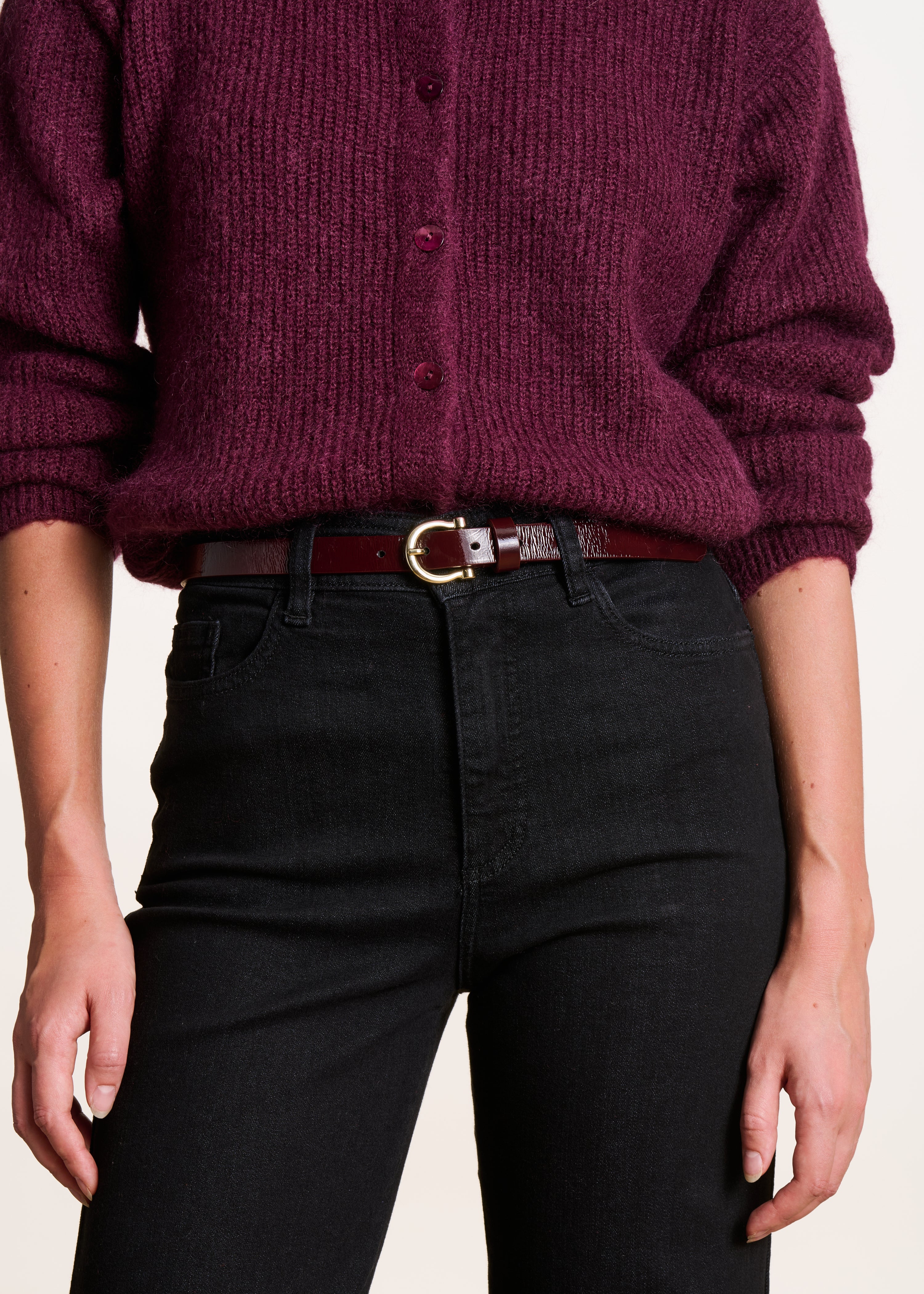 Ceinture fine en cuir bordeaux boucle fer à cheval