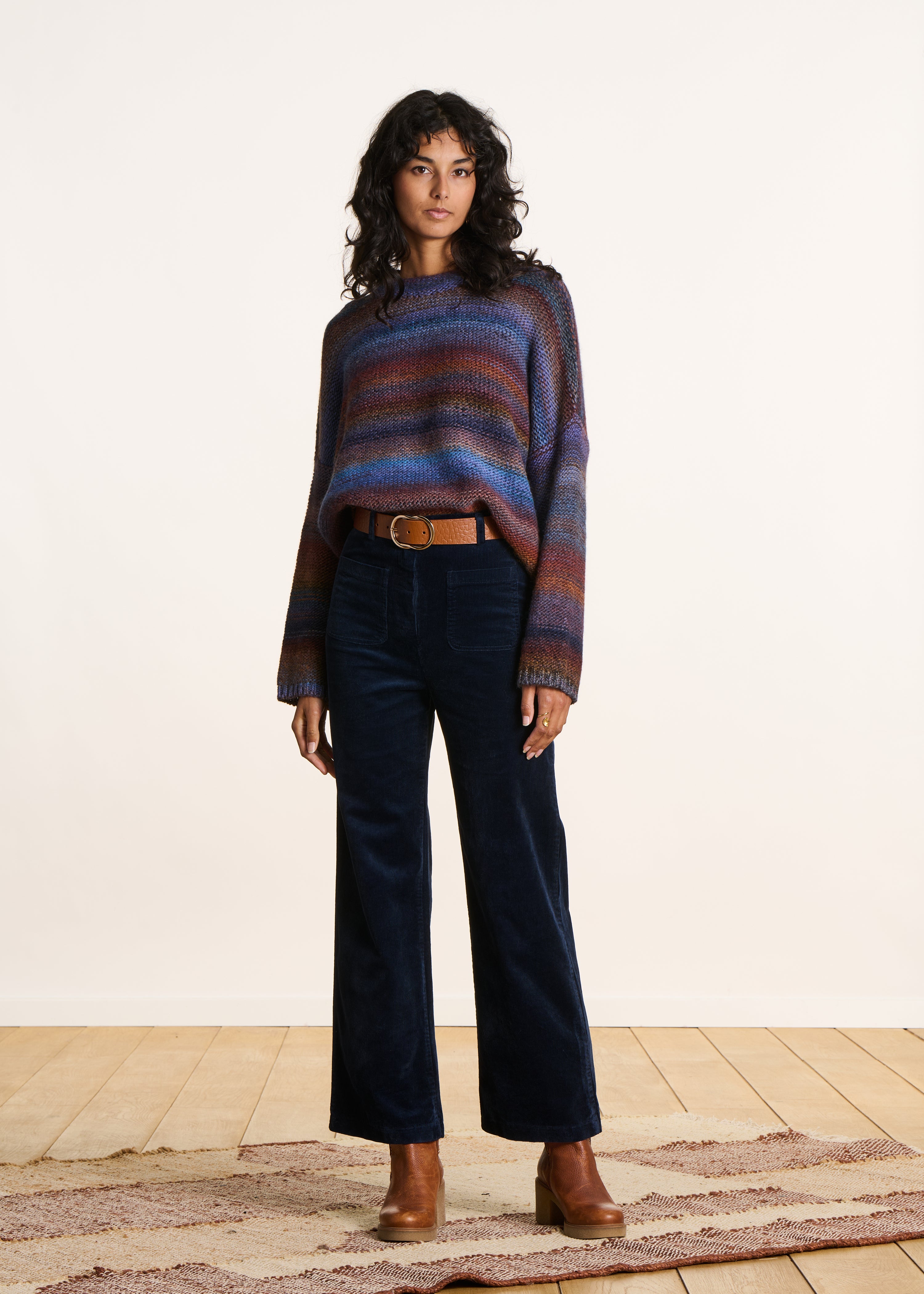 Pantalon large bleu foncé en velours côtelé taille haute