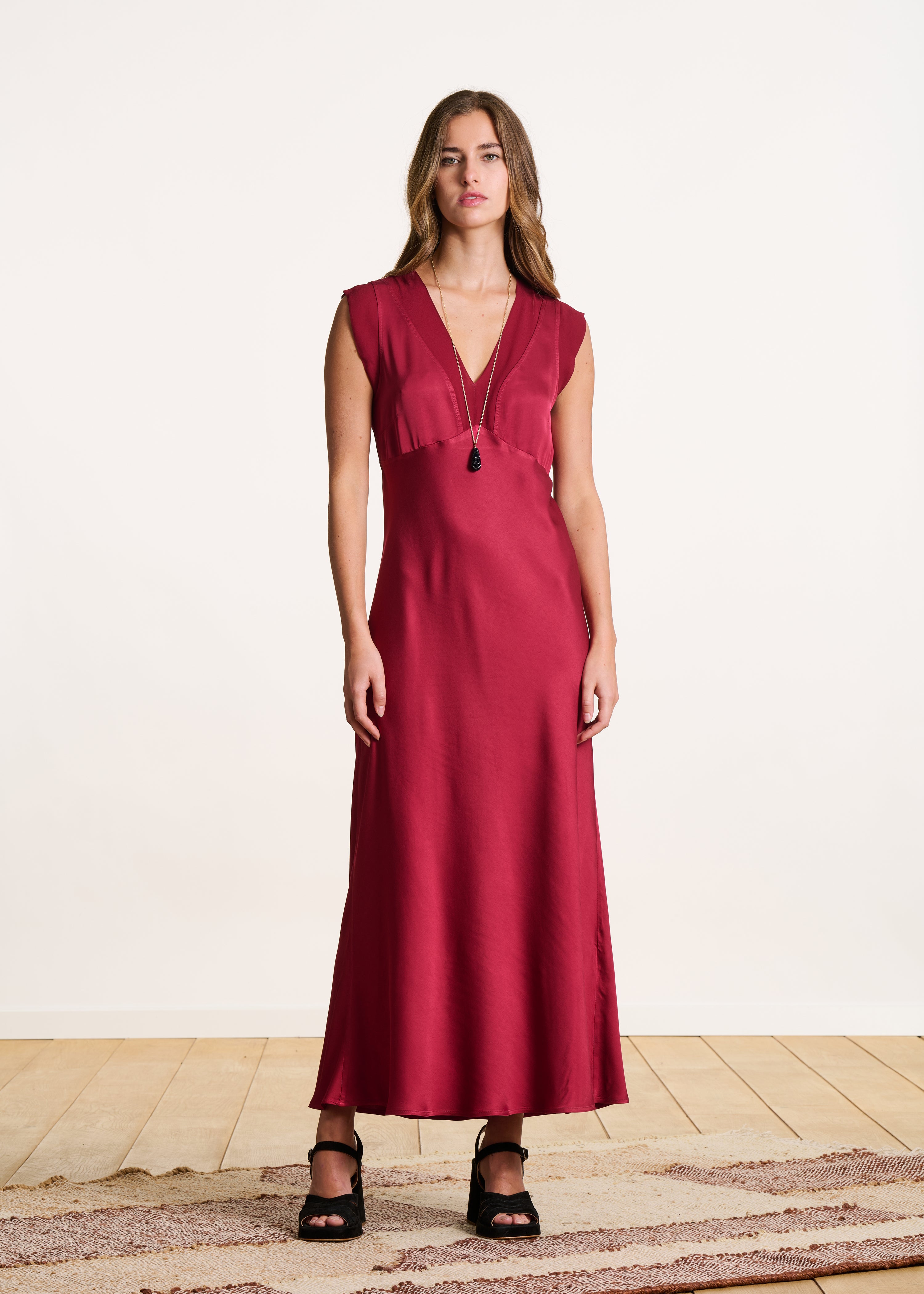 Robe longue fluide habillée rouge