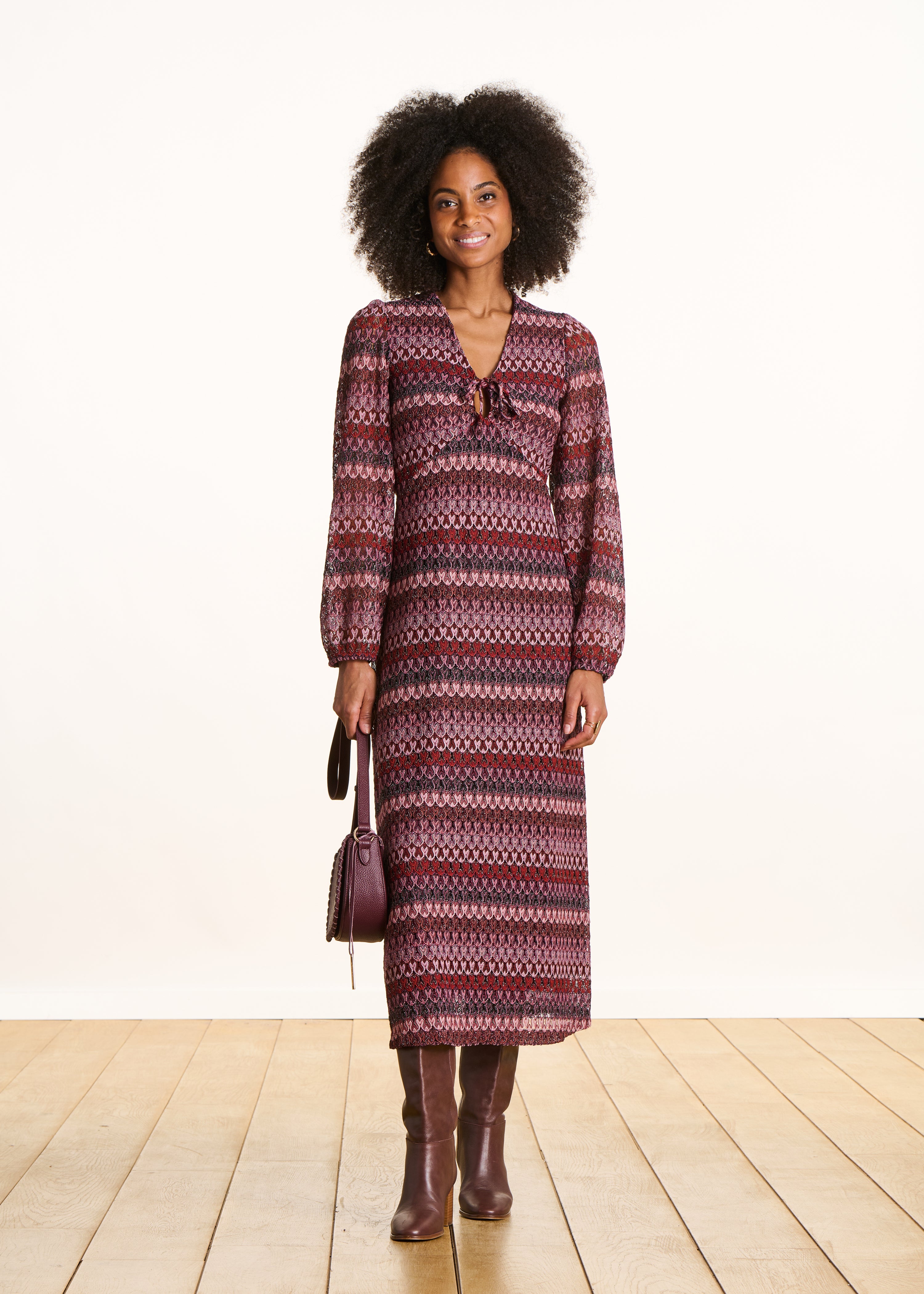 Robe longue rouge en crochet manches longues