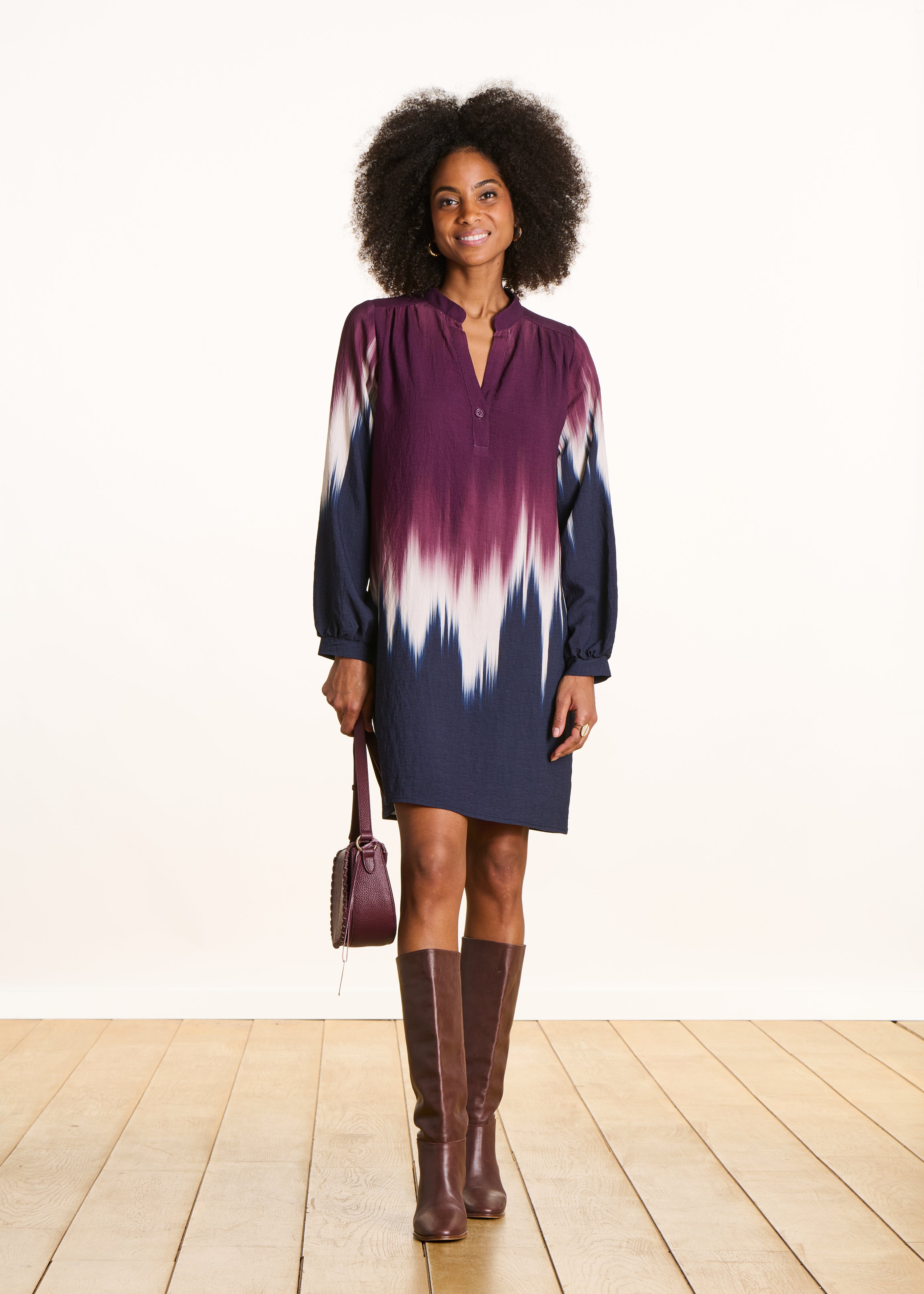 Robe courte bleu et prune à imprimé tie &amp; dye