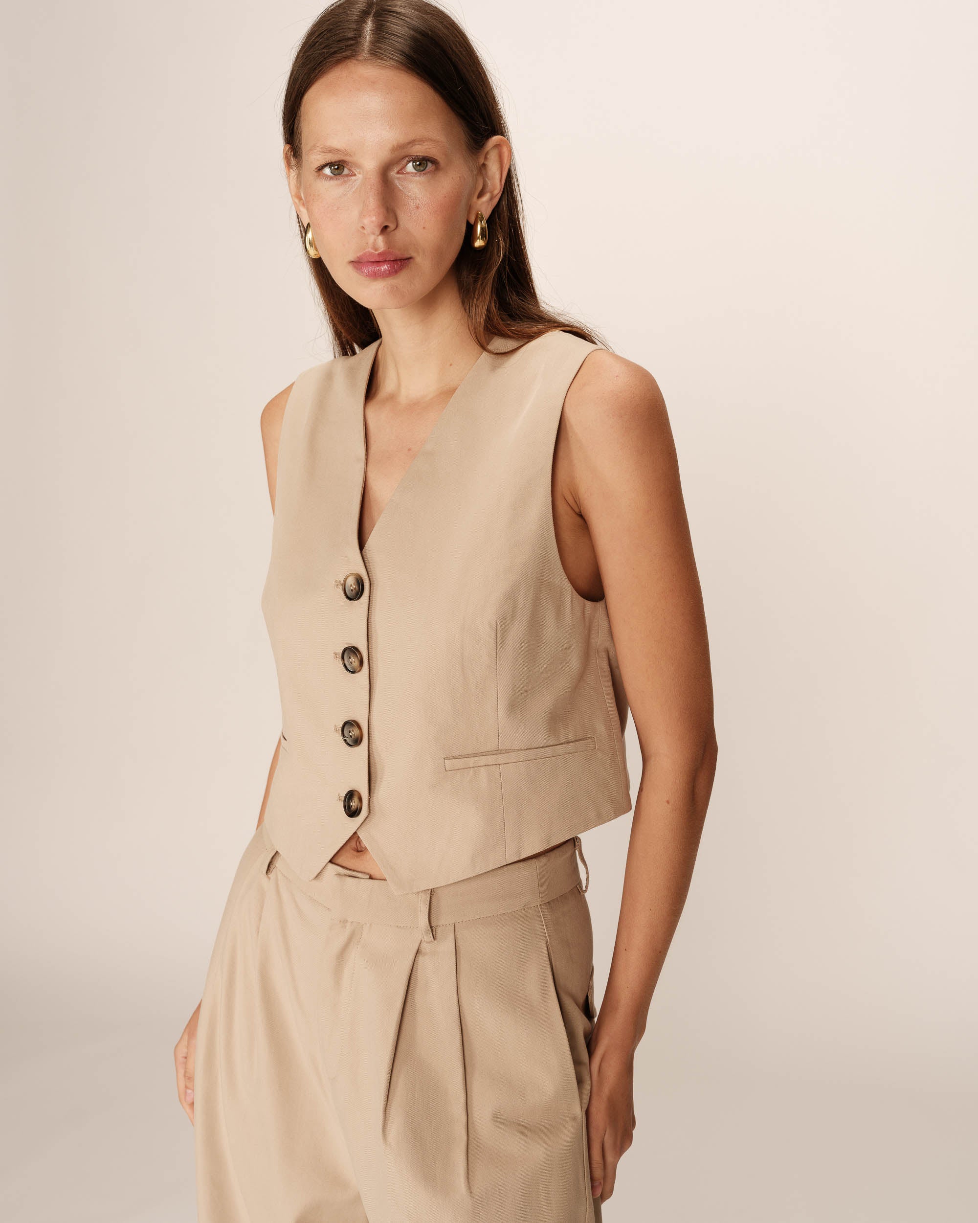 Gilet droit boutonne beige Penn