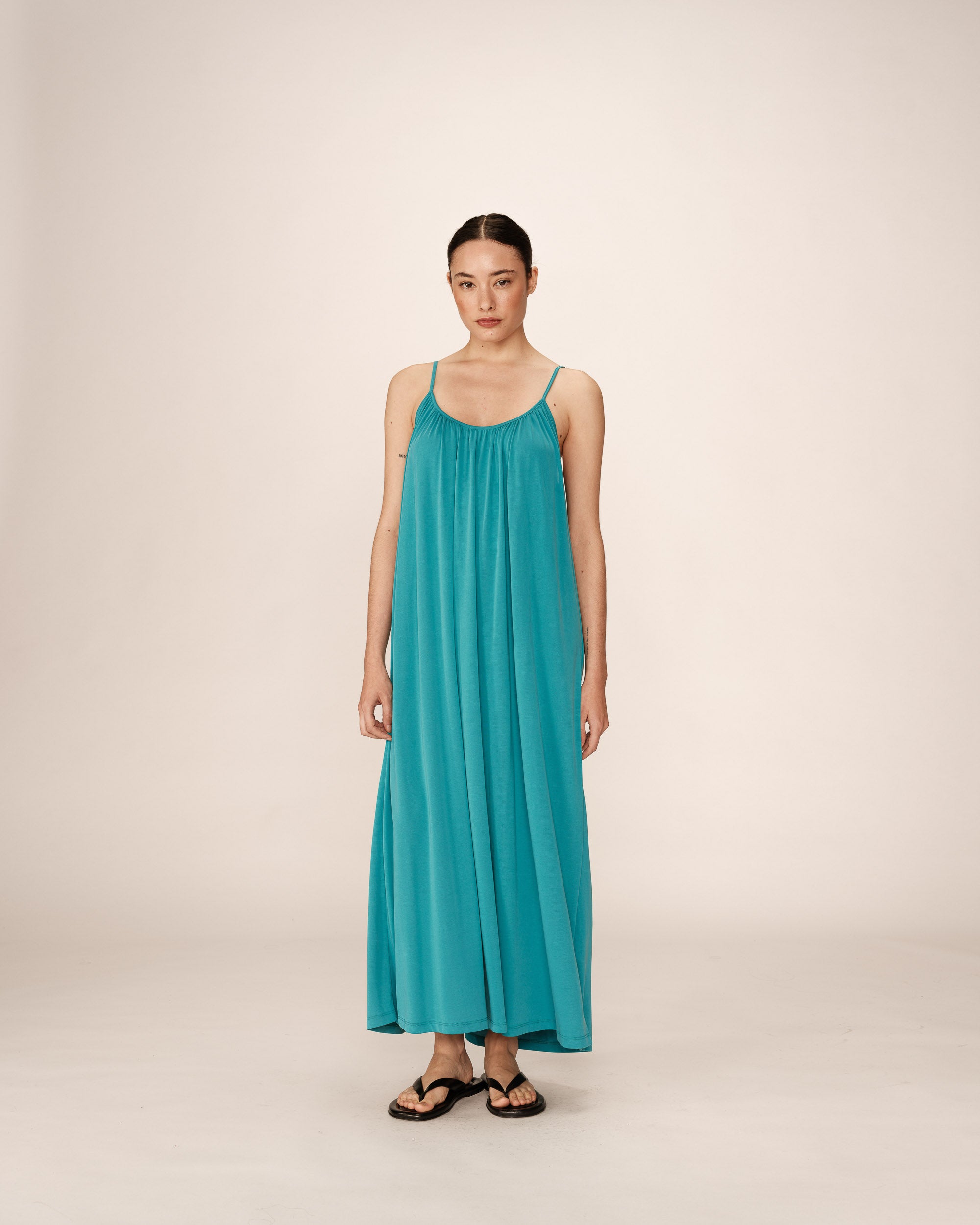 Robe longue en modal aqua Pivoine
