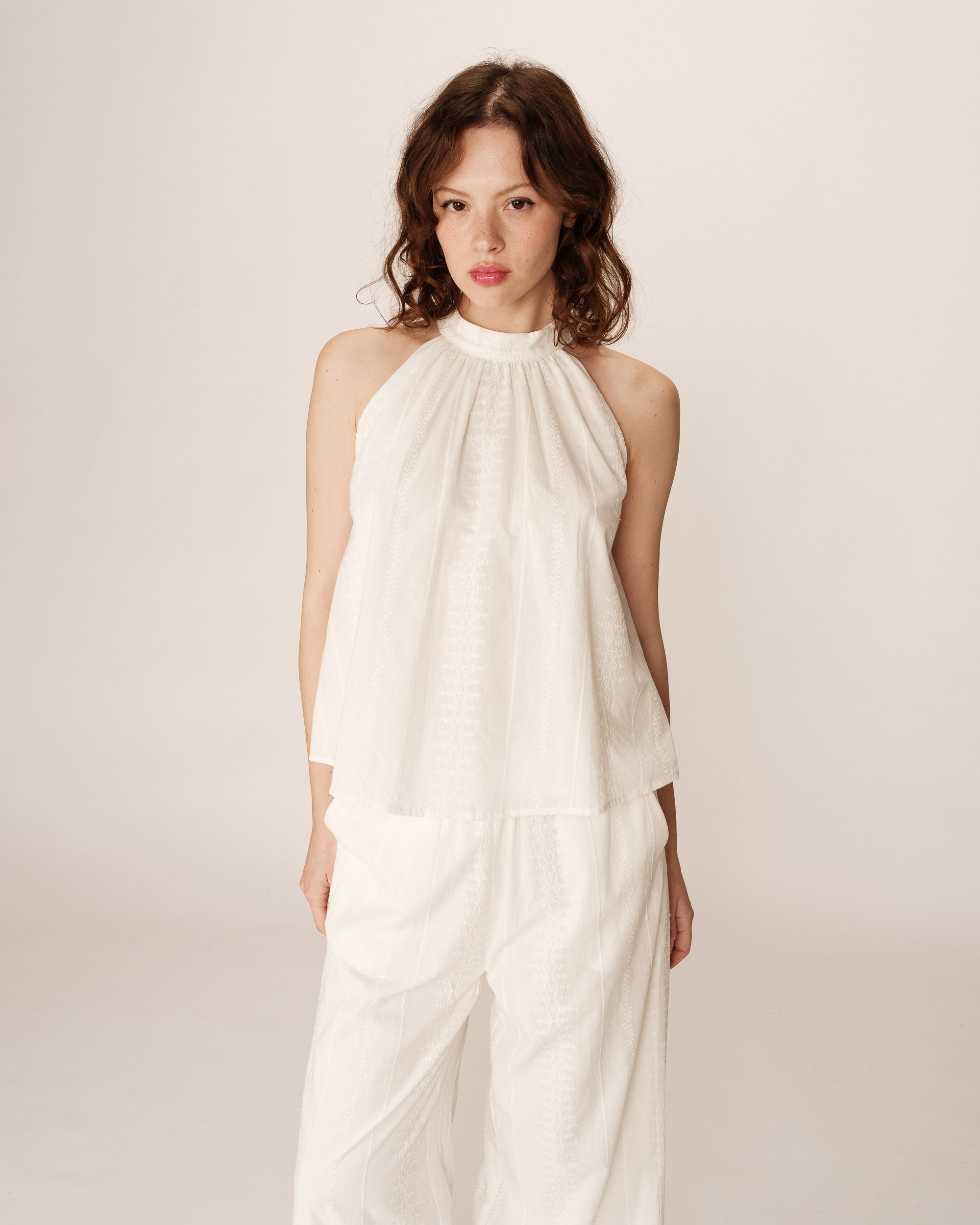 Top col montant brode ecru Poco