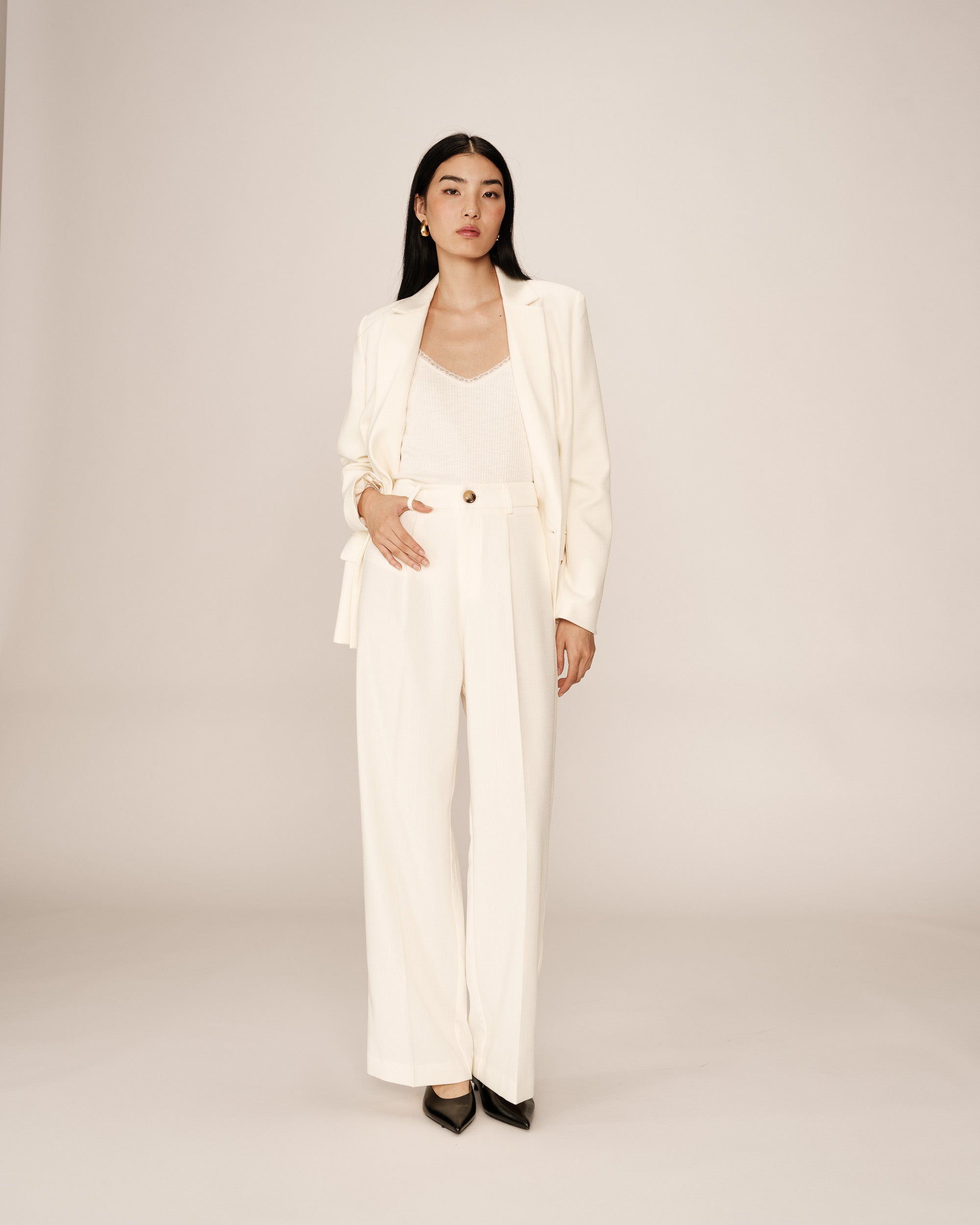 Pantalon droit a plis ecru Pierre