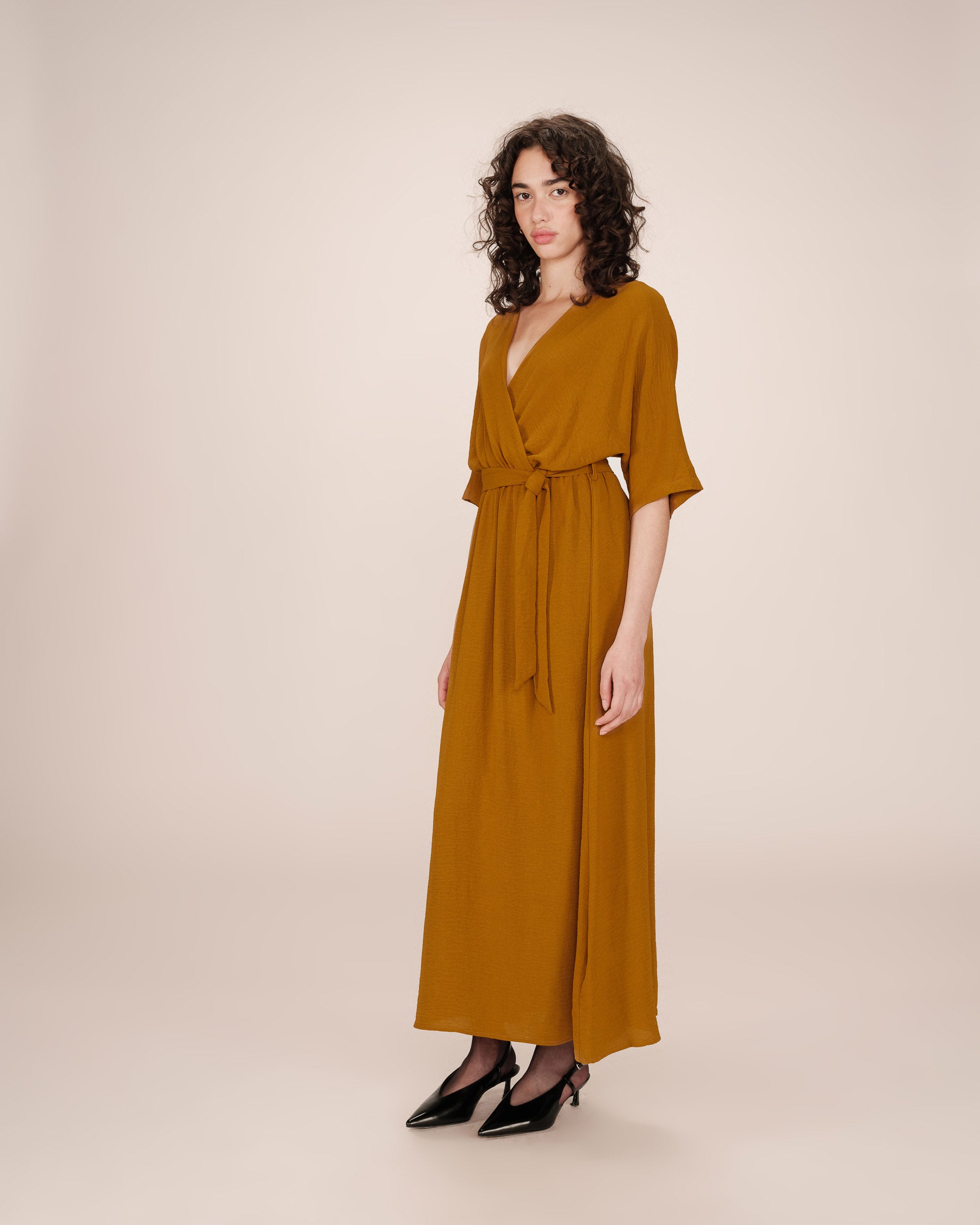 Robe longue portefeuille ocre Maud